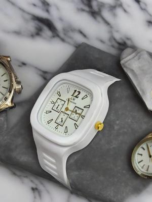Square Dial Men’s Watch – Elegant White Analogue Timepiece with Modern Design